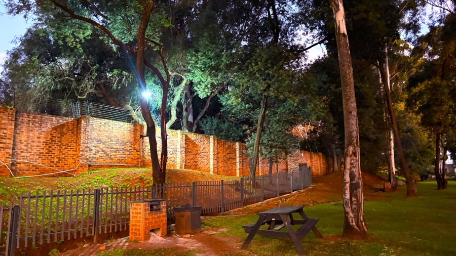 4 Bedroom Property for Sale in Braamfontein Werf Gauteng