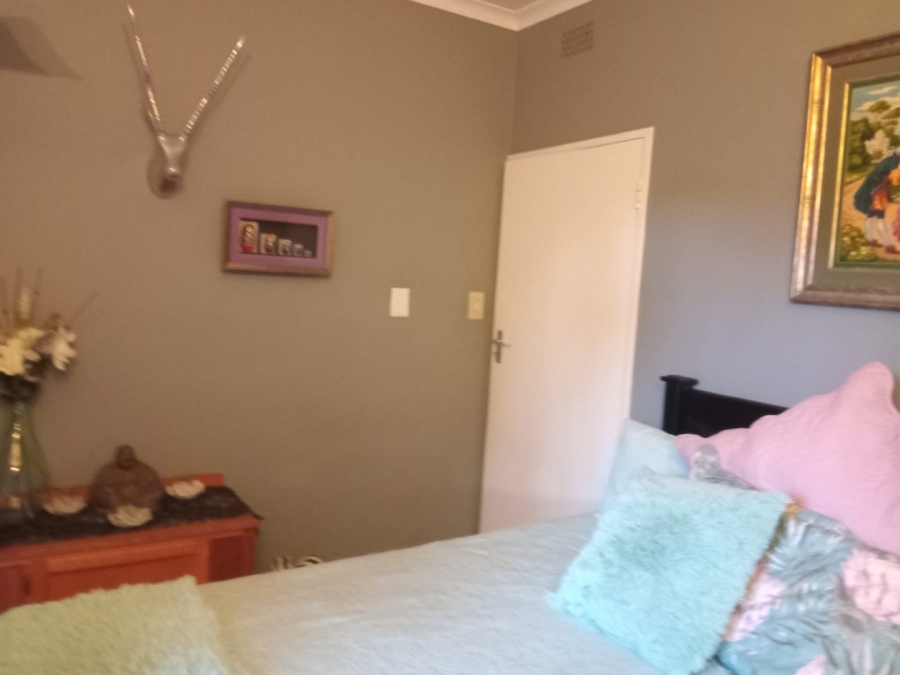 3 Bedroom Property for Sale in Mulbarton Gauteng