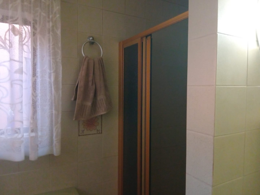 3 Bedroom Property for Sale in Mulbarton Gauteng
