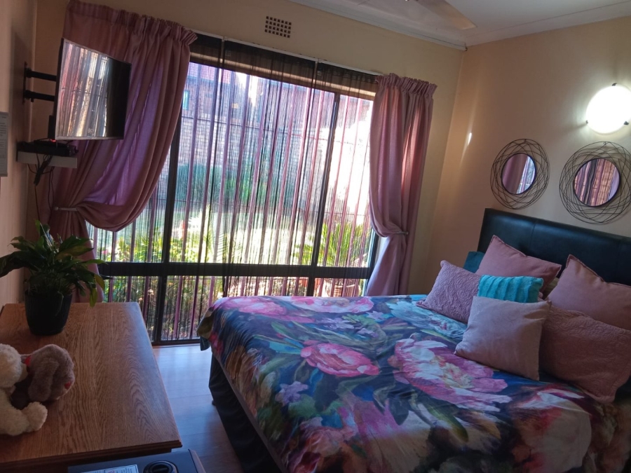 3 Bedroom Property for Sale in Mulbarton Gauteng