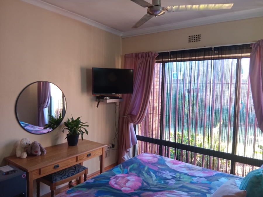 3 Bedroom Property for Sale in Mulbarton Gauteng