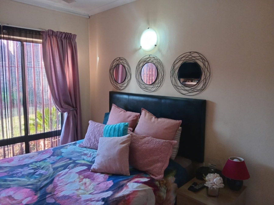 3 Bedroom Property for Sale in Mulbarton Gauteng