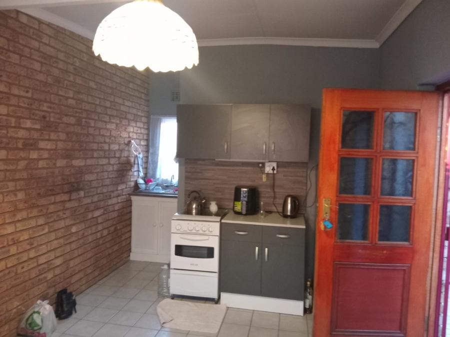 3 Bedroom Property for Sale in Mulbarton Gauteng