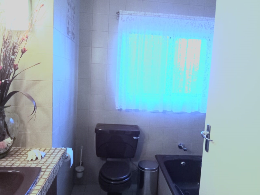 3 Bedroom Property for Sale in Mulbarton Gauteng