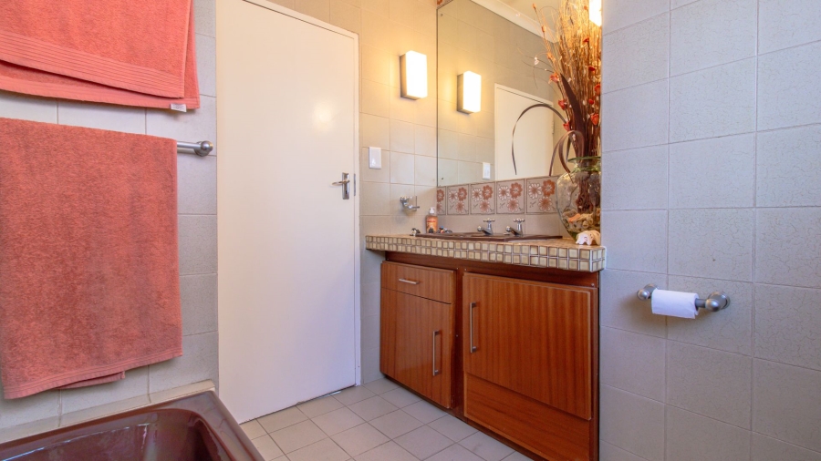 3 Bedroom Property for Sale in Mulbarton Gauteng