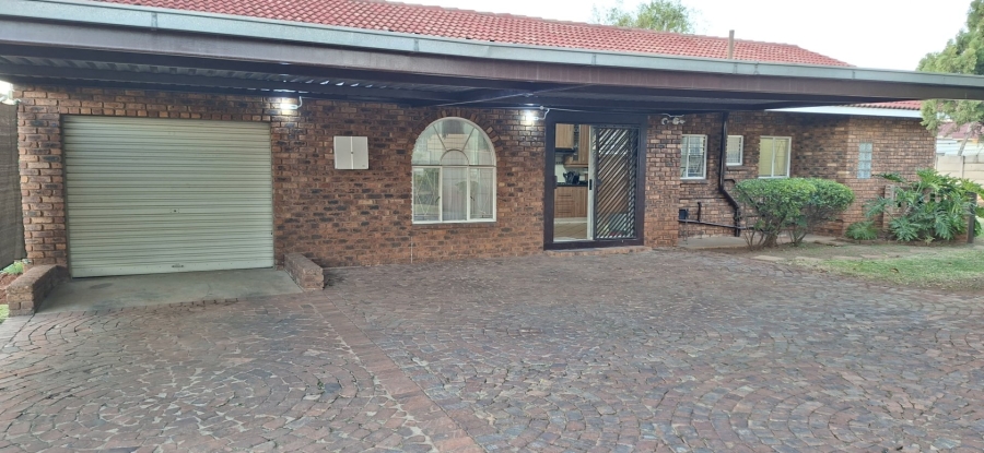 3 Bedroom Property for Sale in Elspark Gauteng