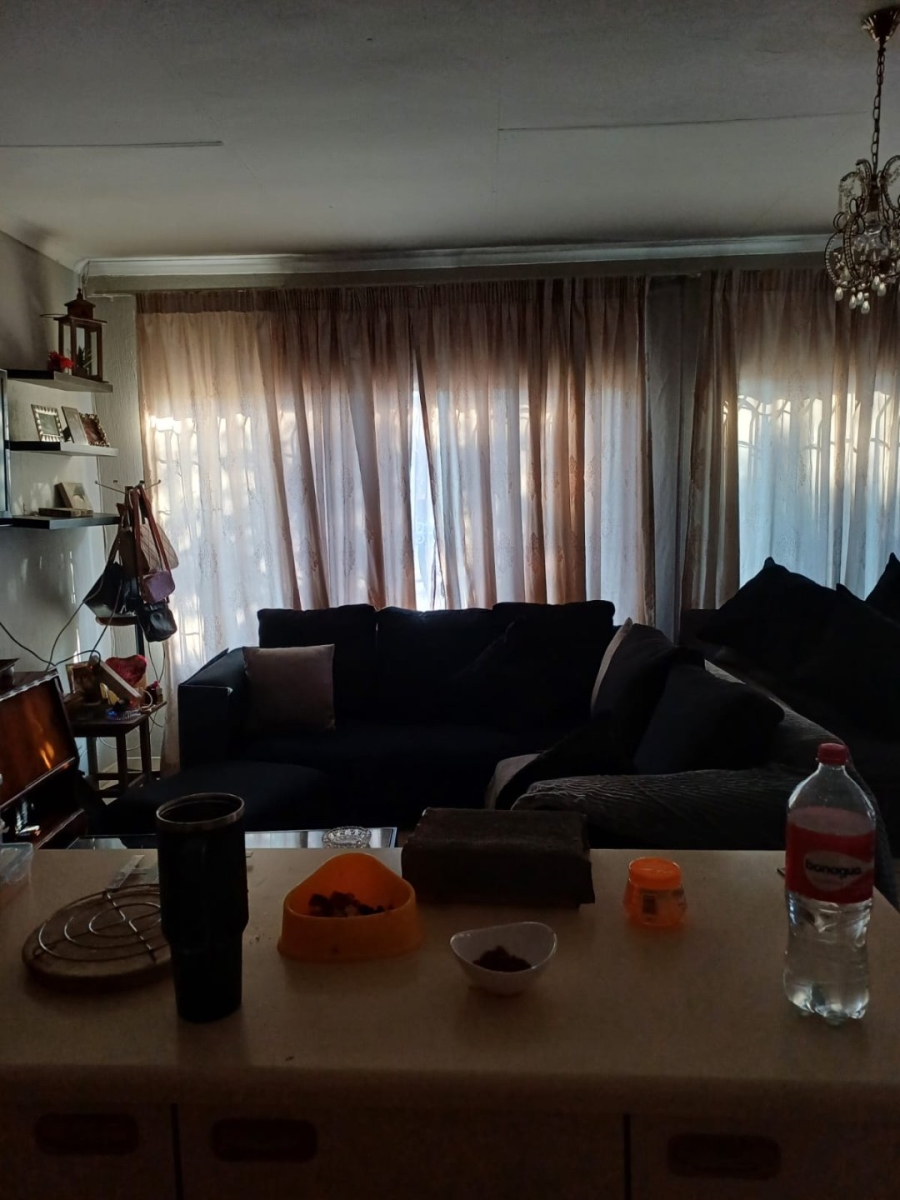 To Let 1 Bedroom Property for Rent in Eden Glen Gauteng