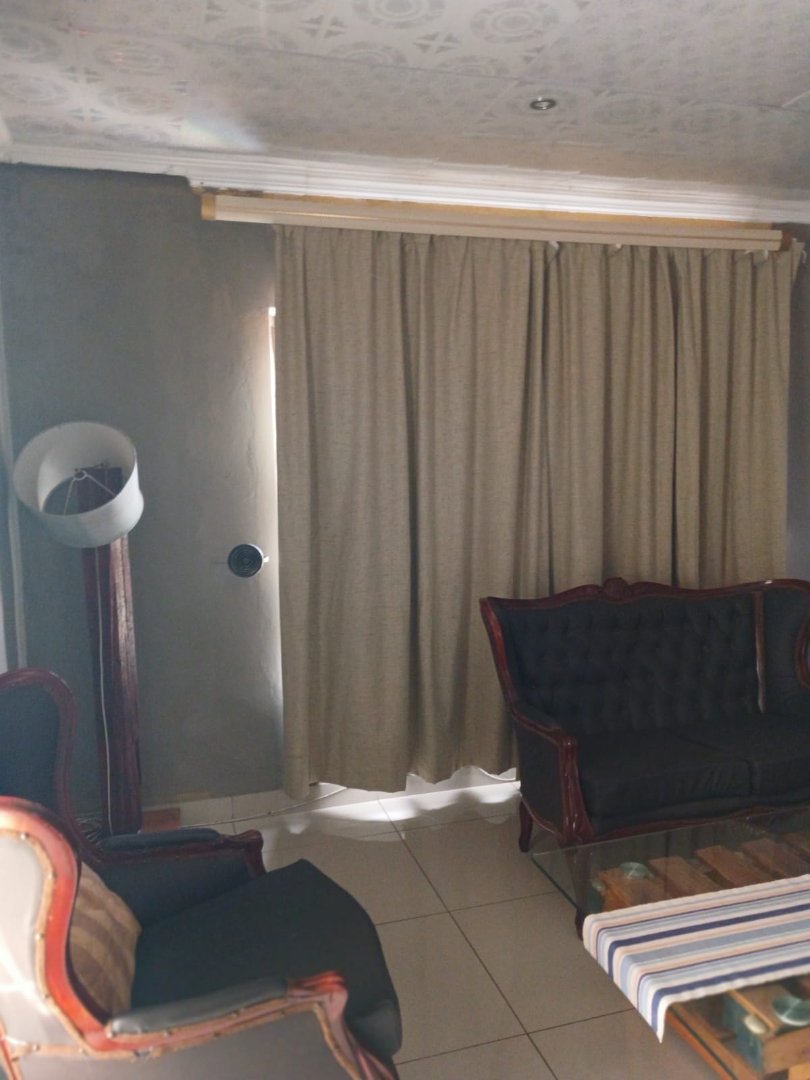 4 Bedroom Property for Sale in Lotus Gardens Gauteng