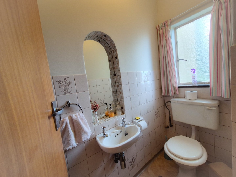 5 Bedroom Property for Sale in Northdene Gauteng