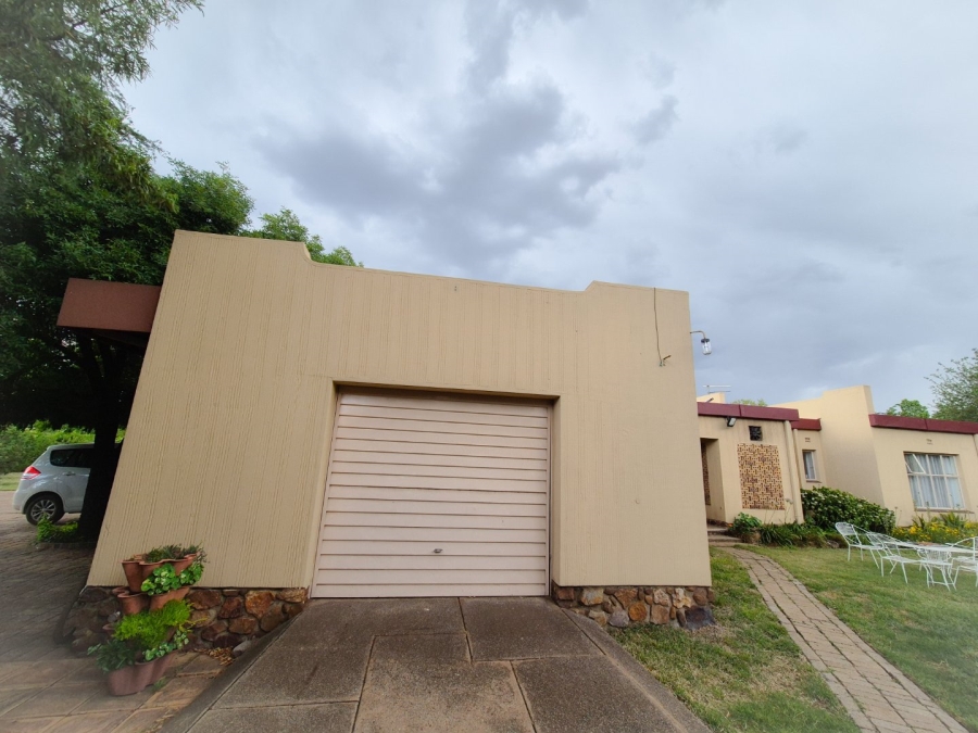 5 Bedroom Property for Sale in Northdene Gauteng