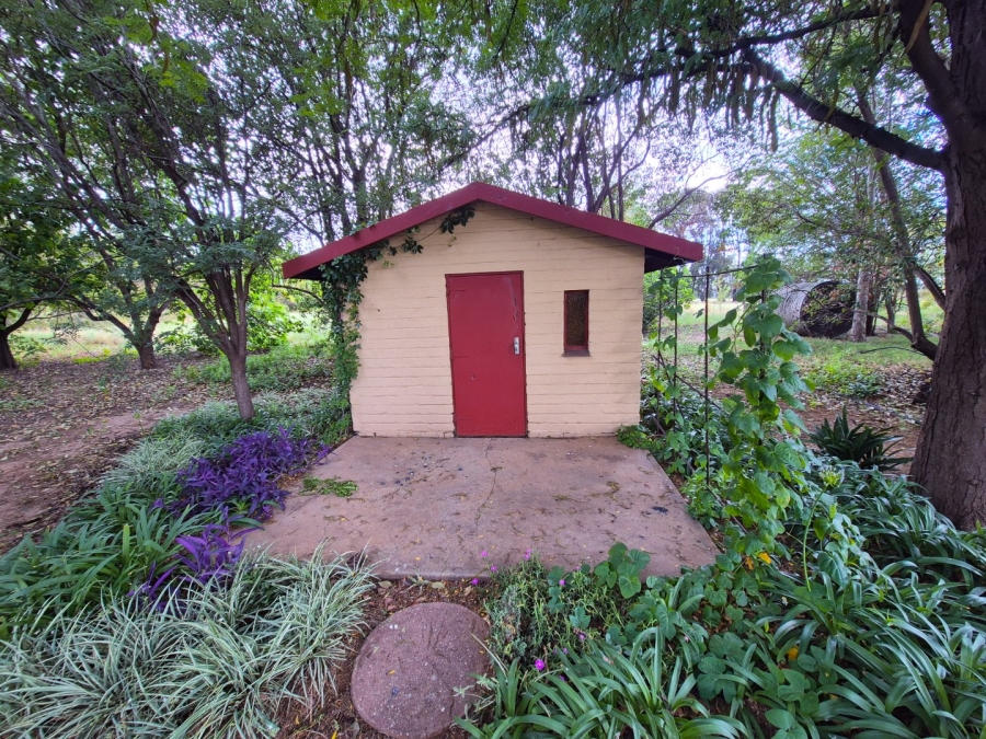 5 Bedroom Property for Sale in Northdene Gauteng