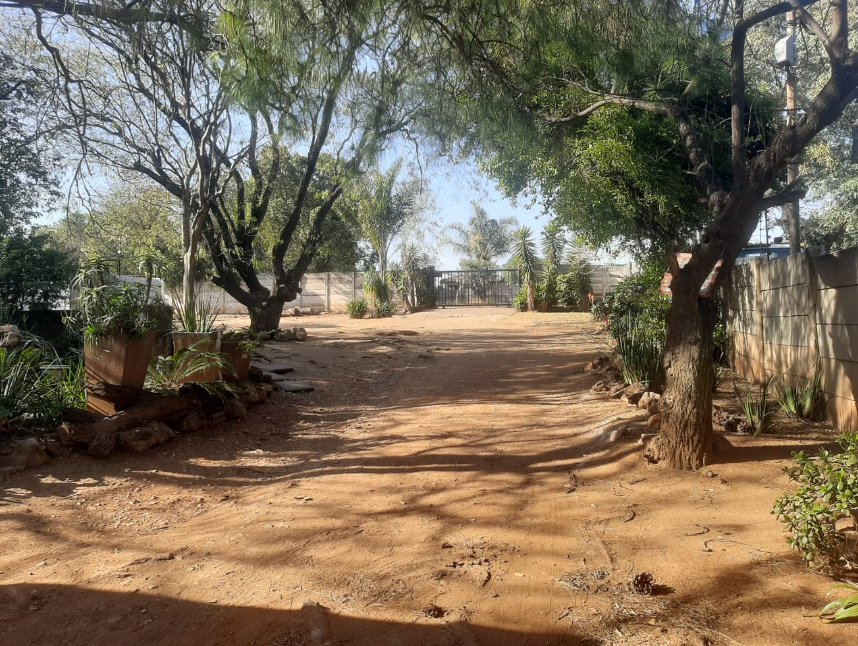  Bedroom Property for Sale in Eastleigh Gauteng