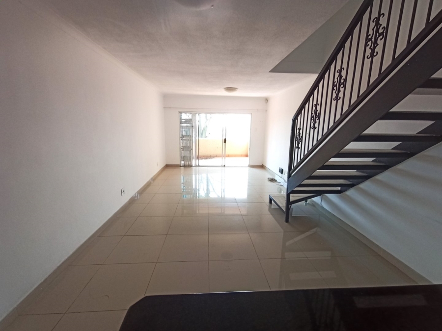 To Let 2 Bedroom Property for Rent in Illovo Gauteng