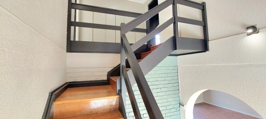 6 Bedroom Property for Sale in Freeway Park Gauteng