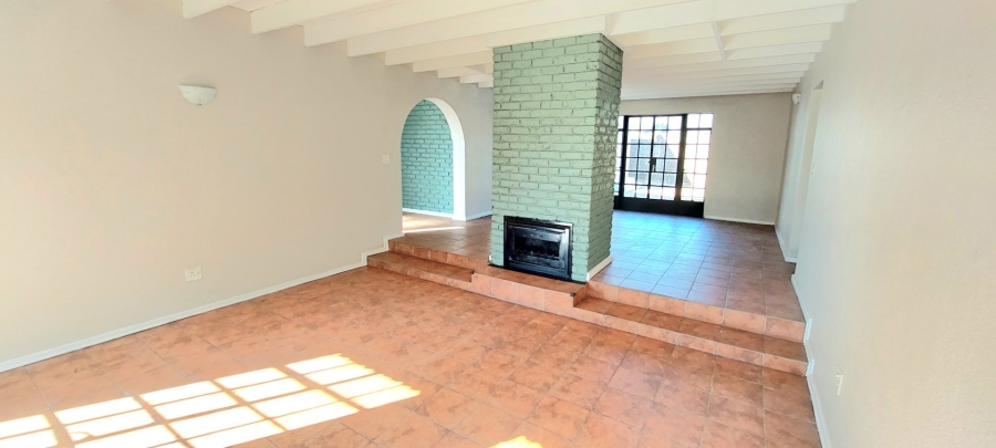 6 Bedroom Property for Sale in Freeway Park Gauteng