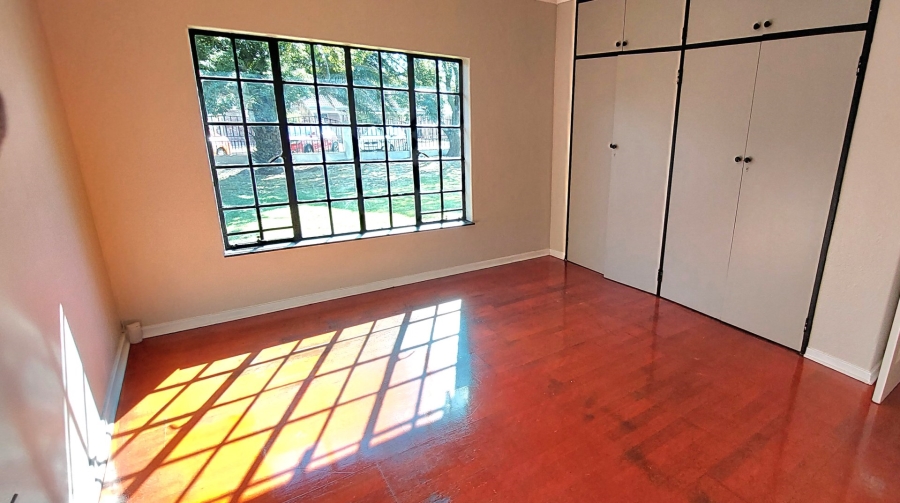 6 Bedroom Property for Sale in Freeway Park Gauteng