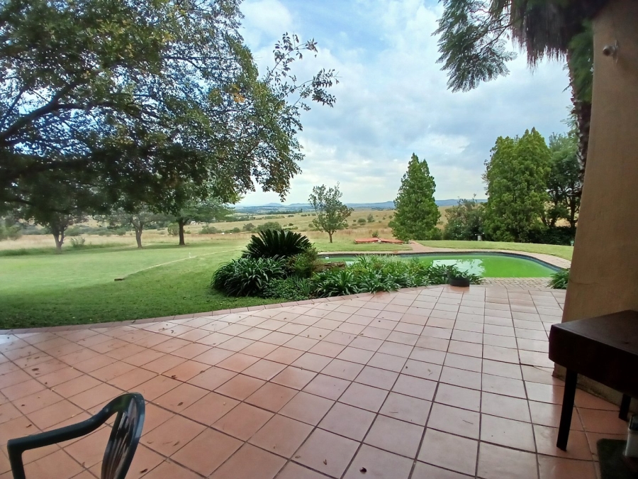  Bedroom Property for Sale in Rietfontein Gauteng