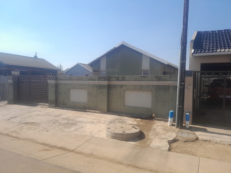 2 Bedroom Property for Sale in Savanna City Gauteng