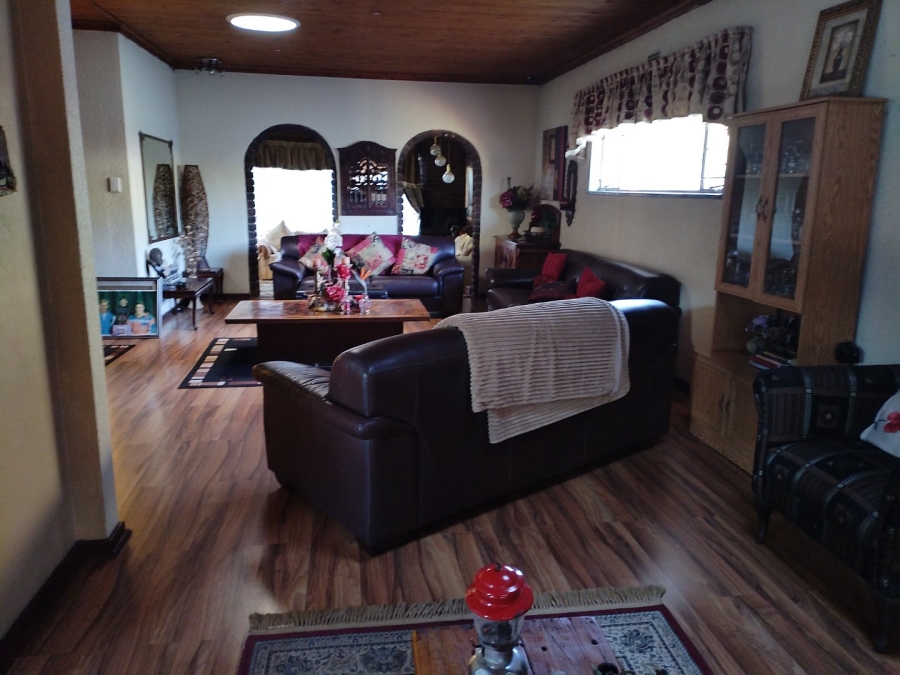 3 Bedroom Property for Sale in Strubenvale Gauteng