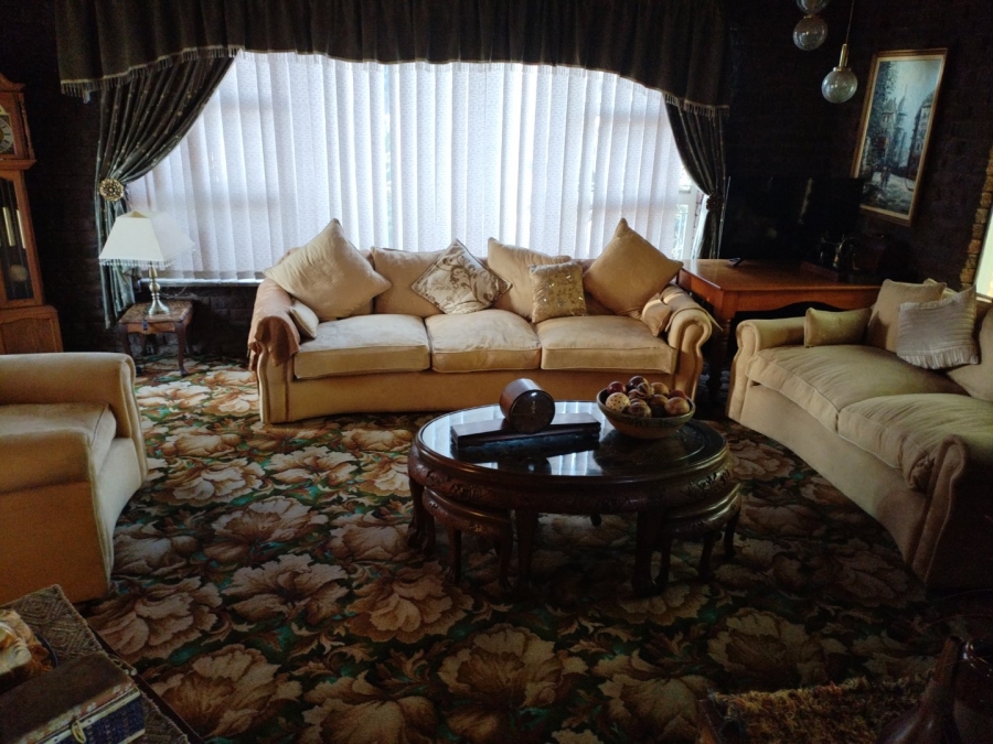 3 Bedroom Property for Sale in Strubenvale Gauteng