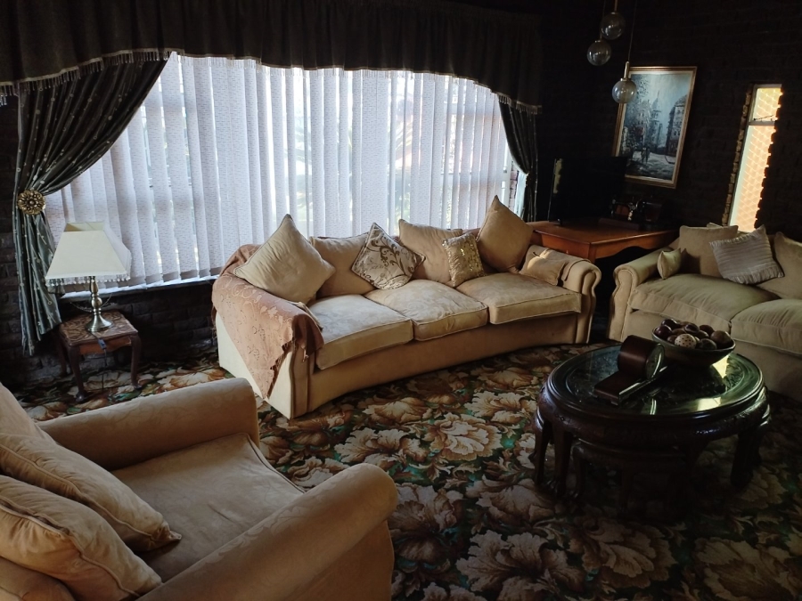 3 Bedroom Property for Sale in Strubenvale Gauteng