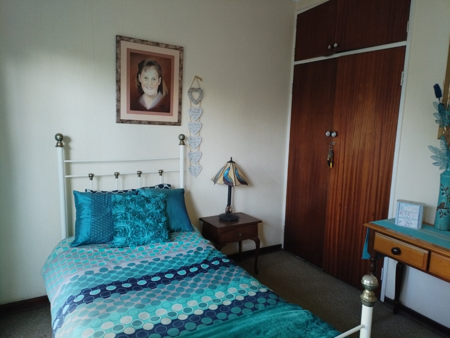 3 Bedroom Property for Sale in Strubenvale Gauteng