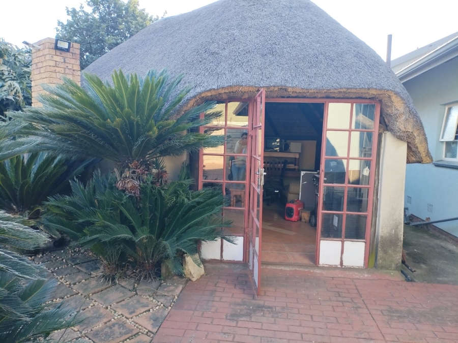 3 Bedroom Property for Sale in Strubenvale Gauteng