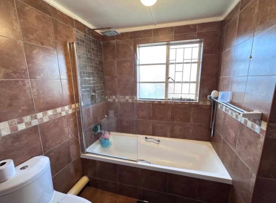3 Bedroom Property for Sale in Rietfontein Gauteng
