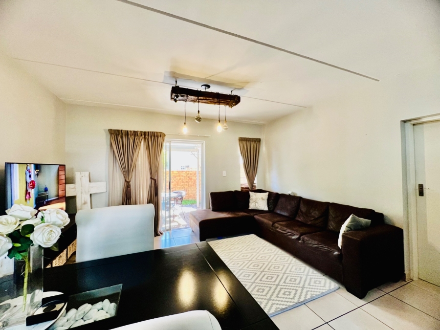 To Let 3 Bedroom Property for Rent in Hazeldean Gauteng