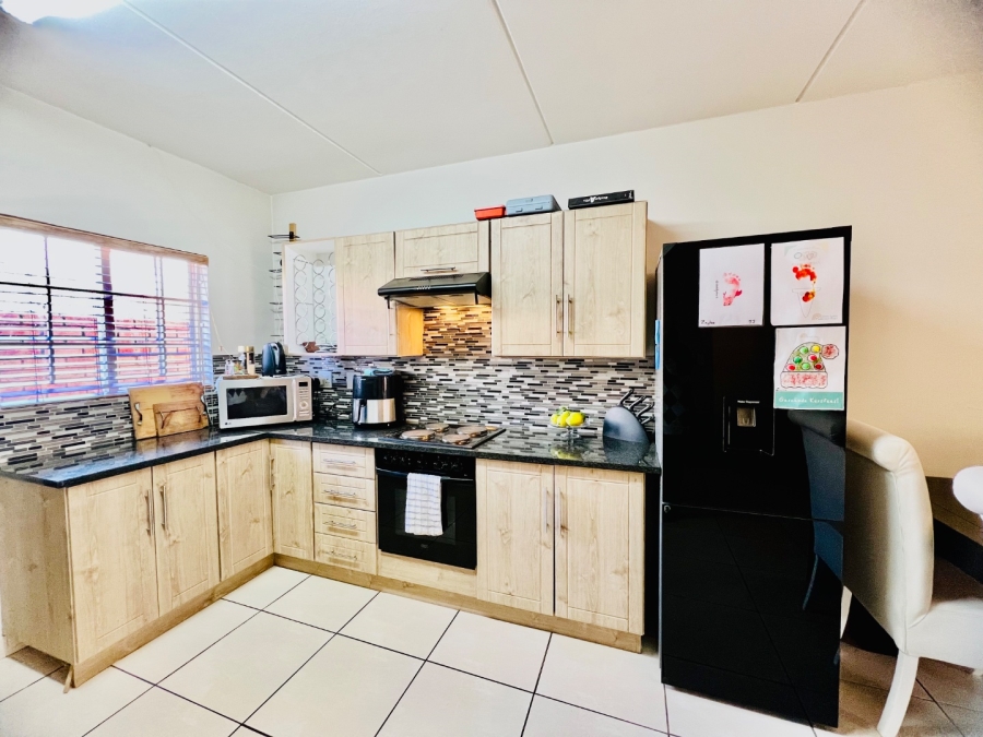 To Let 3 Bedroom Property for Rent in Hazeldean Gauteng