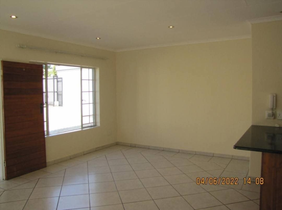 To Let 3 Bedroom Property for Rent in Thatchfield Manor Gauteng