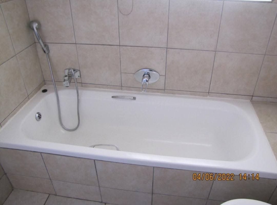 To Let 3 Bedroom Property for Rent in Thatchfield Manor Gauteng