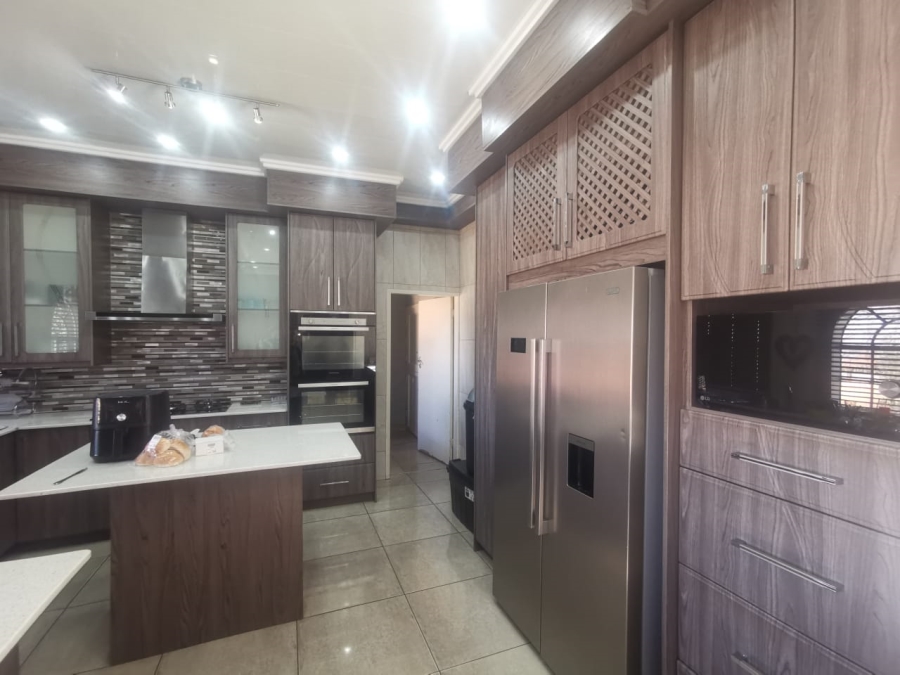 4 Bedroom Property for Sale in Dalpark Proper Gauteng