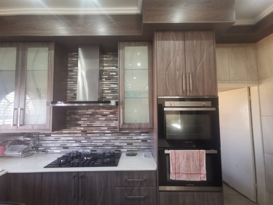 4 Bedroom Property for Sale in Dalpark Proper Gauteng