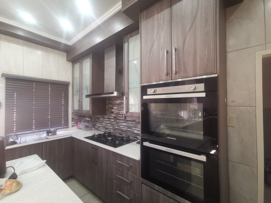 4 Bedroom Property for Sale in Dalpark Proper Gauteng