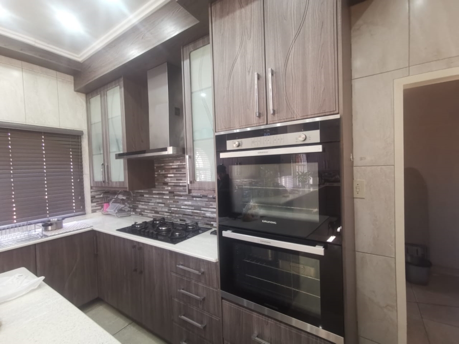 4 Bedroom Property for Sale in Dalpark Proper Gauteng