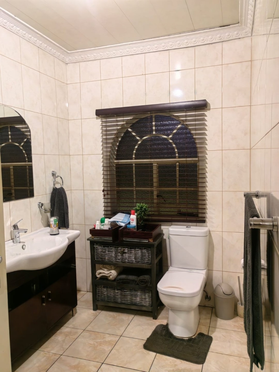 4 Bedroom Property for Sale in Dalpark Proper Gauteng