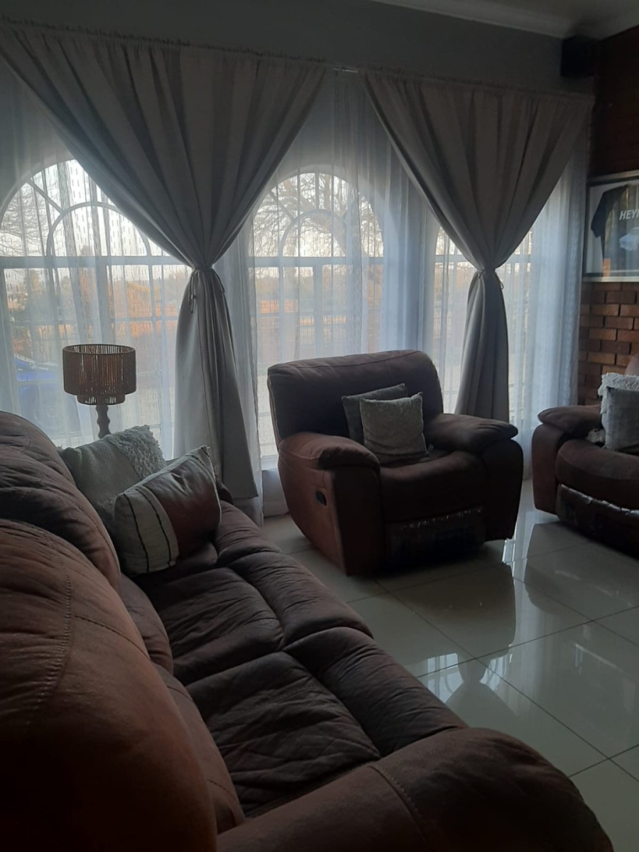 4 Bedroom Property for Sale in Dalpark Proper Gauteng