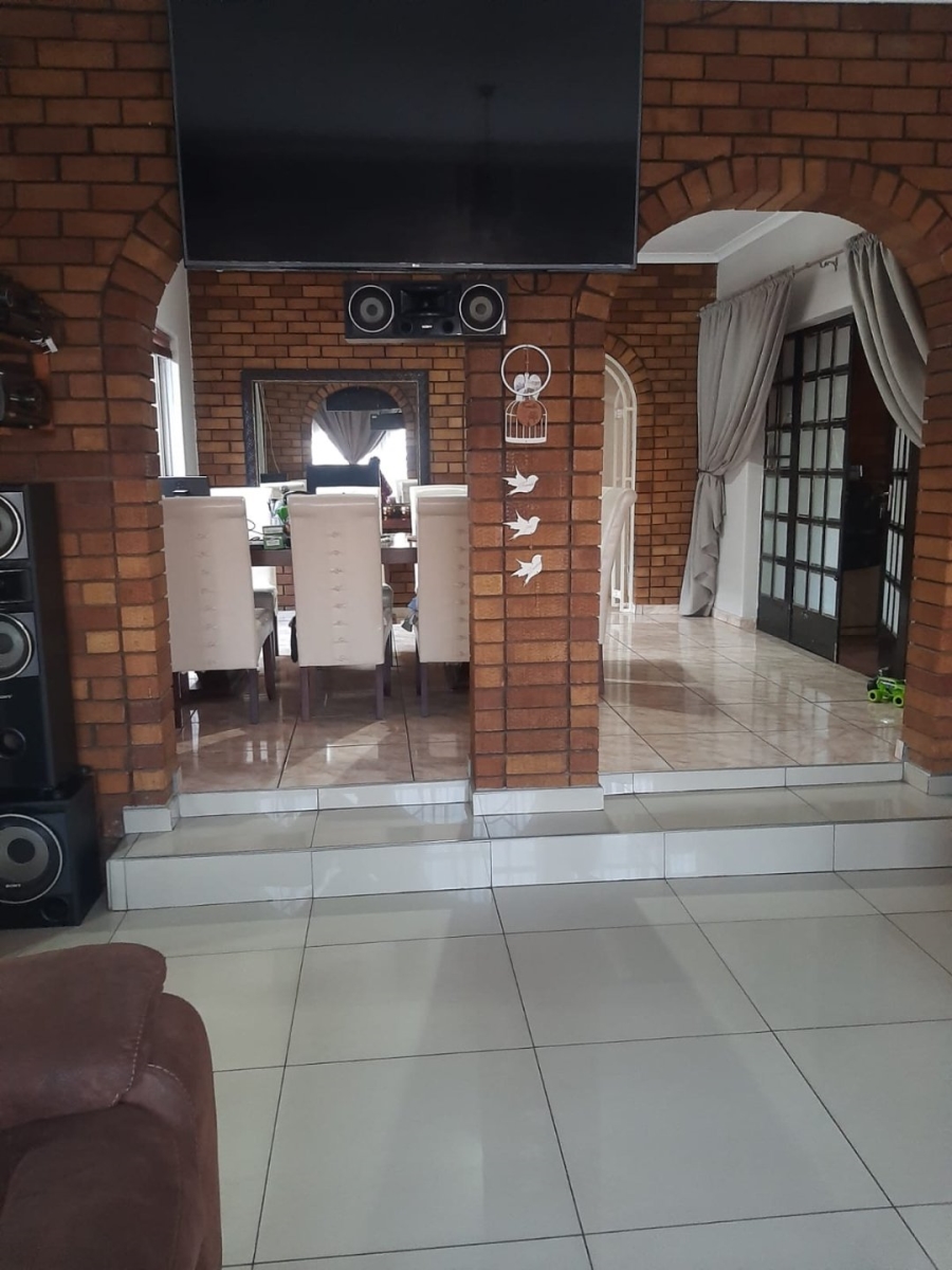 4 Bedroom Property for Sale in Dalpark Proper Gauteng