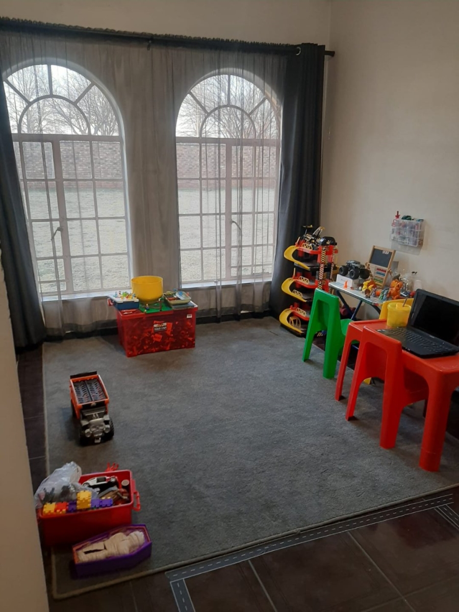 4 Bedroom Property for Sale in Dalpark Proper Gauteng