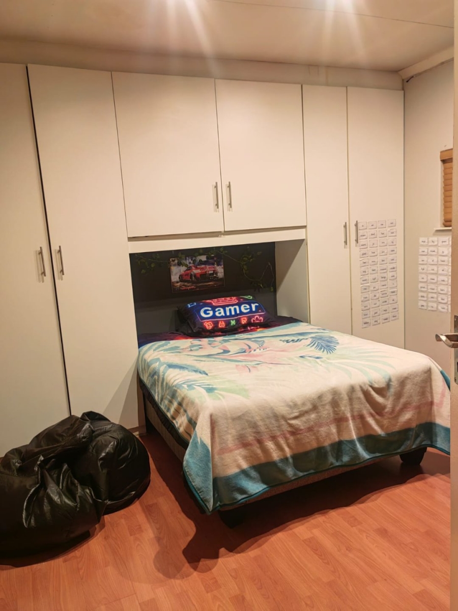 4 Bedroom Property for Sale in Dalpark Proper Gauteng