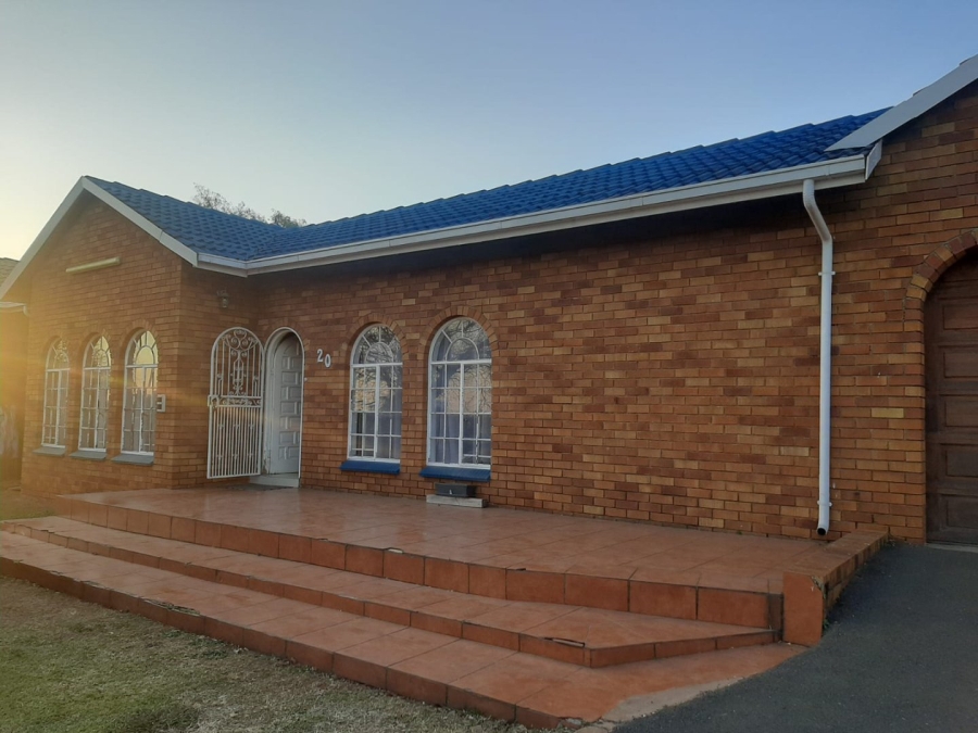 4 Bedroom Property for Sale in Dalpark Proper Gauteng