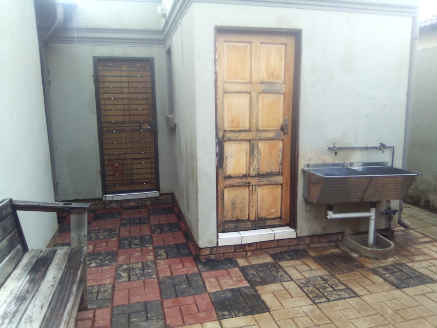 To Let 1 Bedroom Property for Rent in Dawn Park Gauteng