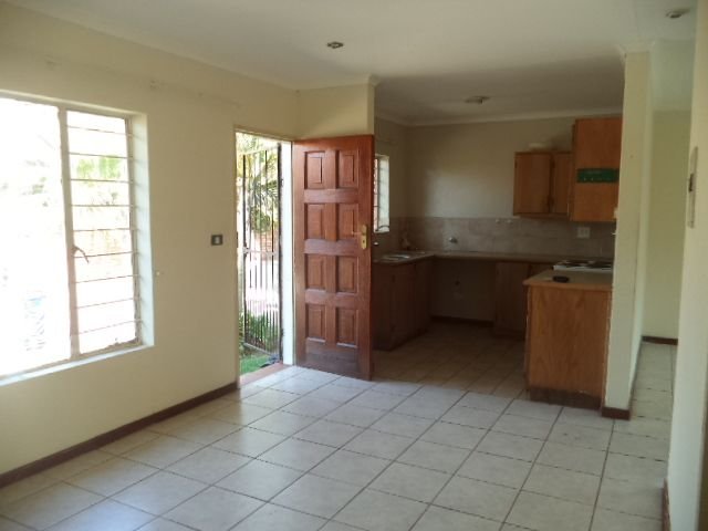 To Let 2 Bedroom Property for Rent in The Orchards Gauteng