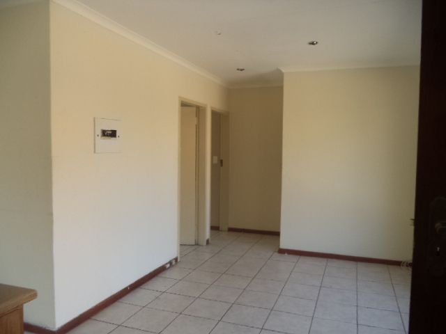 To Let 2 Bedroom Property for Rent in The Orchards Gauteng