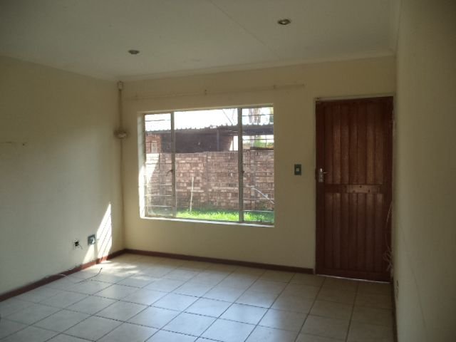 To Let 2 Bedroom Property for Rent in The Orchards Gauteng