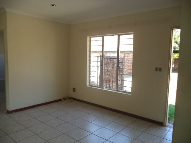 To Let 2 Bedroom Property for Rent in The Orchards Gauteng