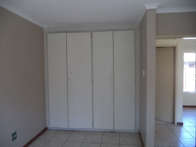 To Let 2 Bedroom Property for Rent in The Orchards Gauteng