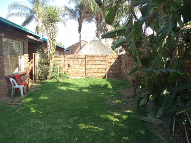 To Let 2 Bedroom Property for Rent in The Orchards Gauteng