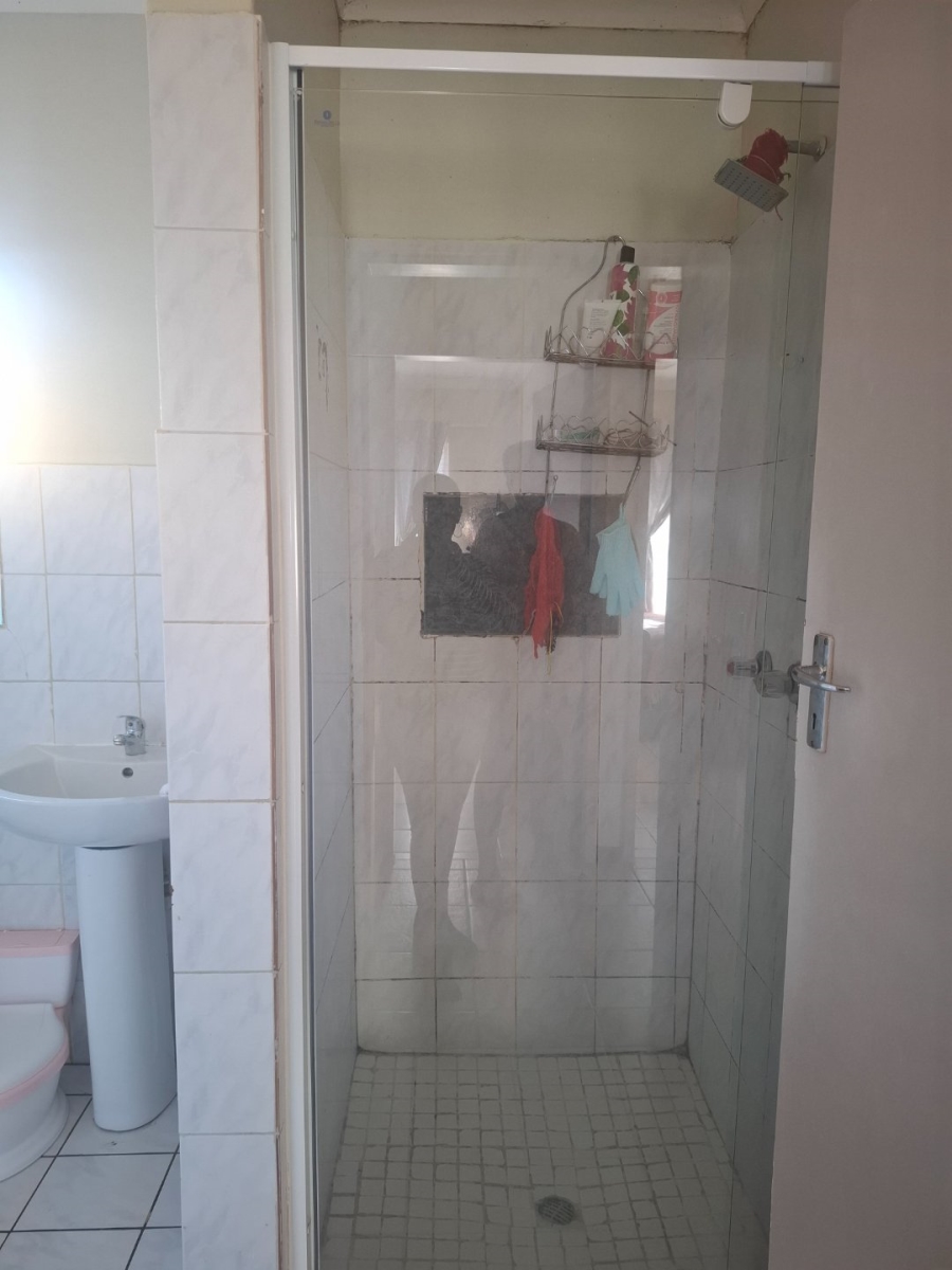 To Let 2 Bedroom Property for Rent in The Orchards Gauteng